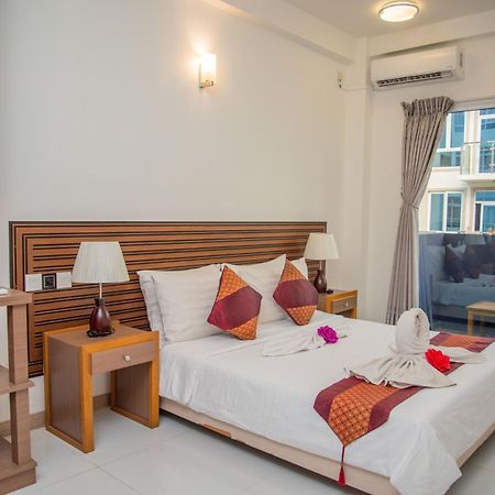 Hs Miracle Grand Hotell Hulhumale Exteriör bild
