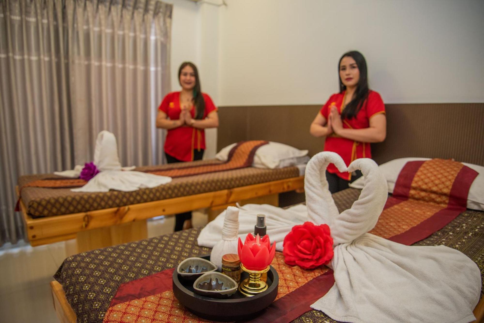 Hs Miracle Grand Hotell Hulhumale Exteriör bild